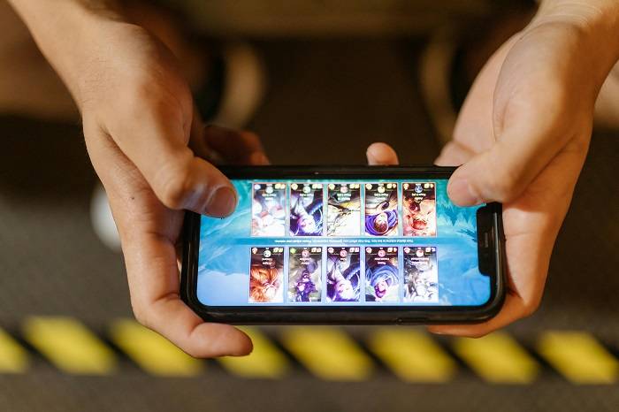 How Online Gaming Became A Social World With Its Own Rules pexels rdne 7915286 1
